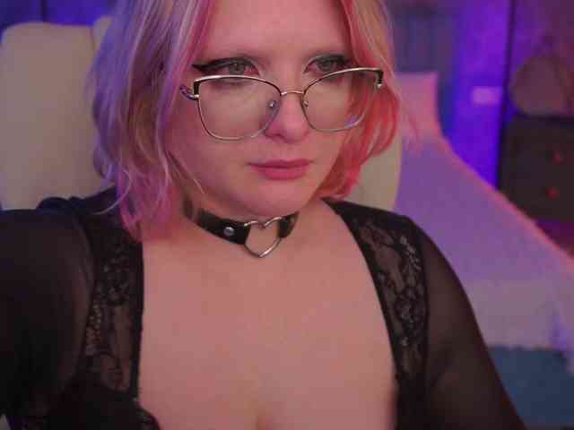 KiraKolobok webcam