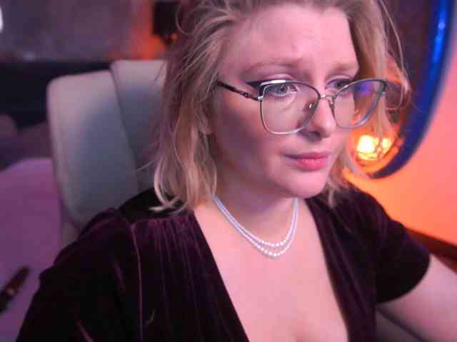 KiraKolobok webcam