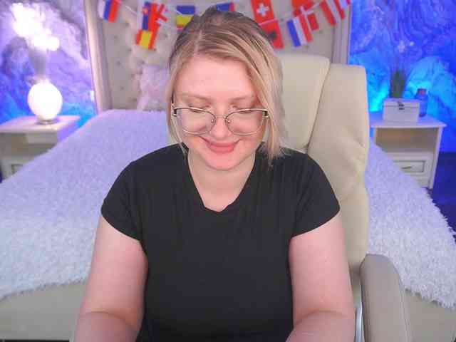 KiraKolobok webcam