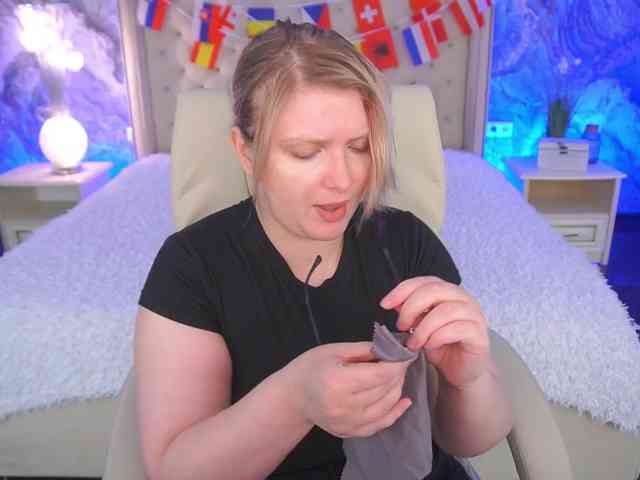 KiraKolobok webcam