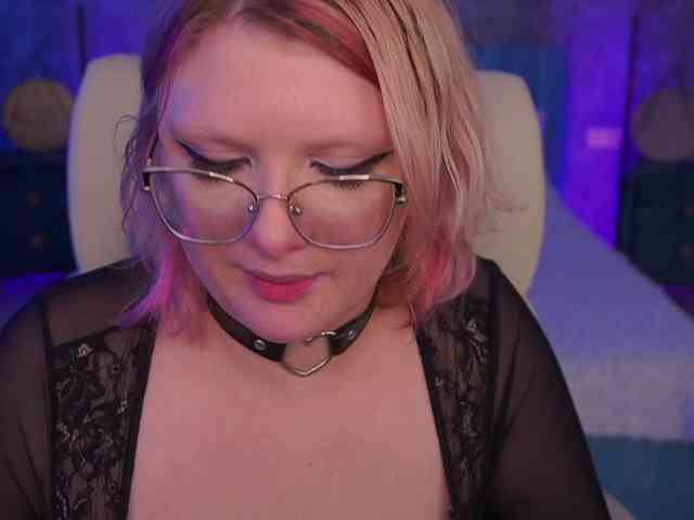 KiraKolobok webcam