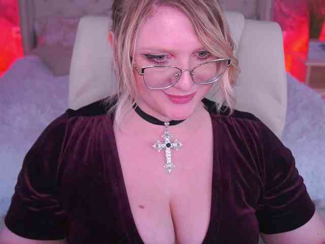 KiraKolobok webcam