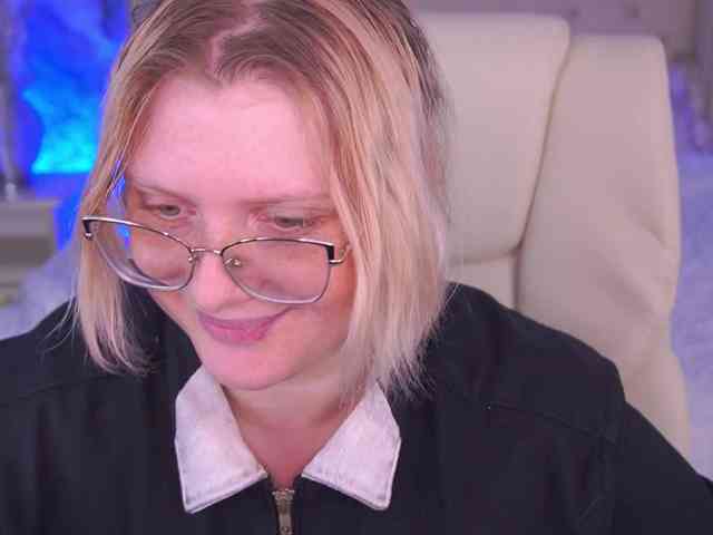 KiraKolobok webcam