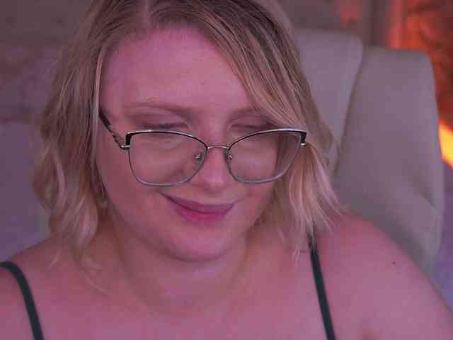 KiraKolobok webcam
