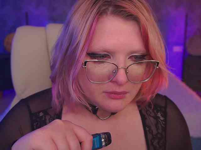 KiraKolobok webcam