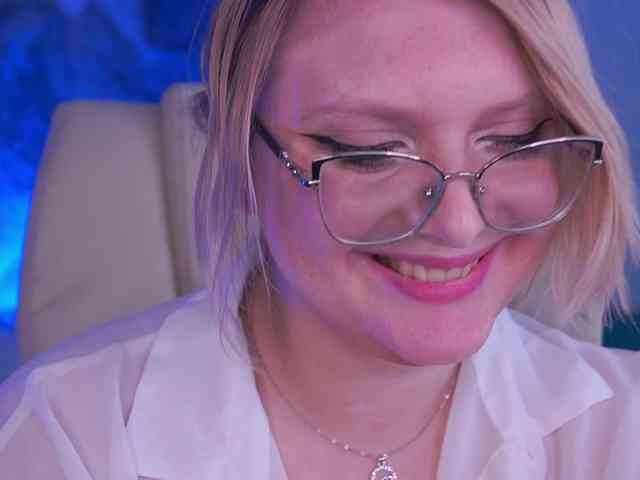 KiraKolobok webcam