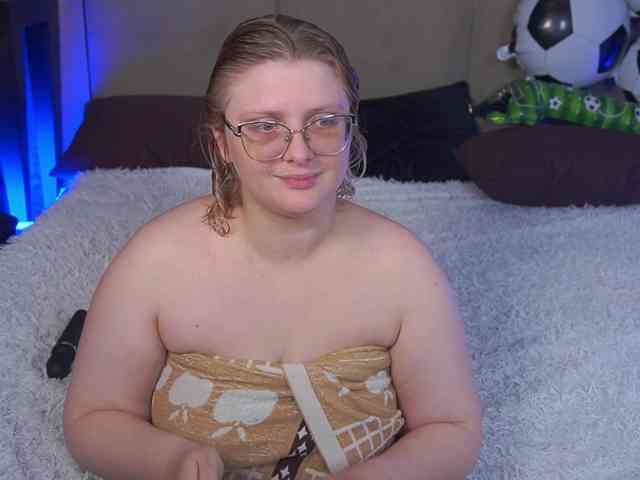 KiraKolobok webcam