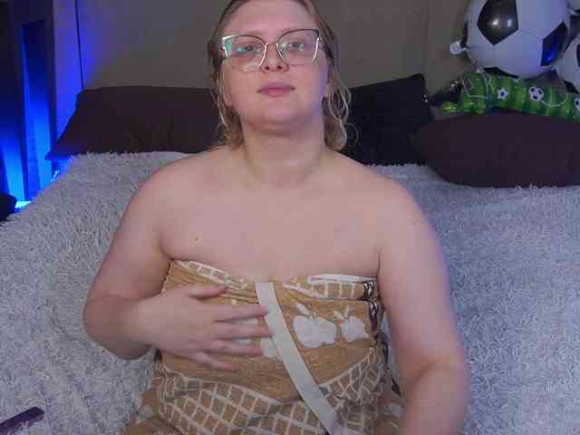 KiraKolobok webcam