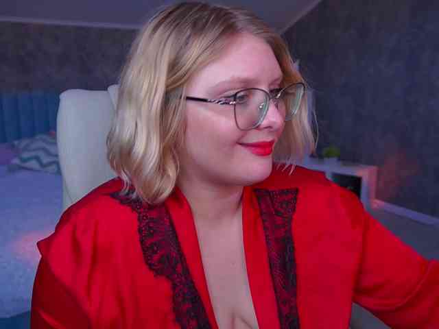 KiraKolobok webcam