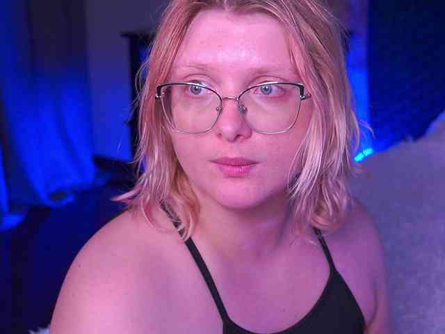 KiraKolobok webcam
