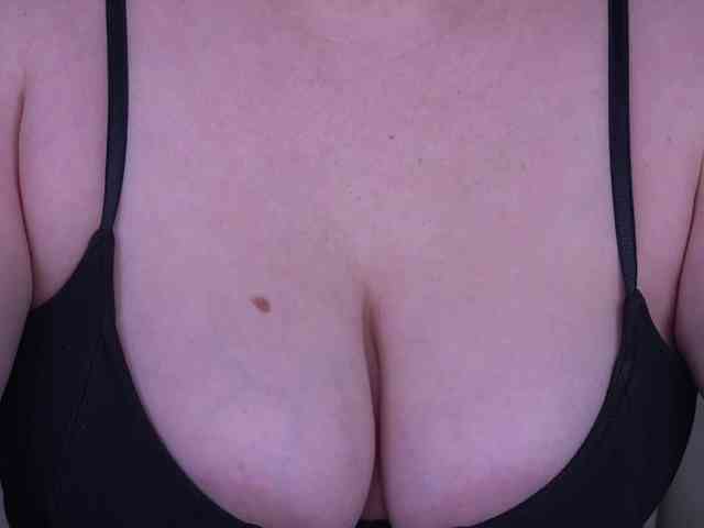 KiraKolobok webcam