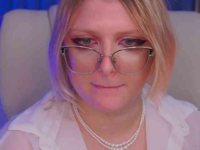 KiraKolobok webcam