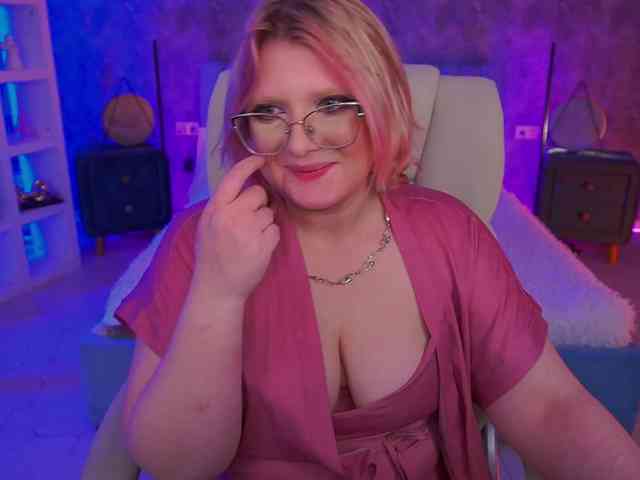 KiraKolobok webcam