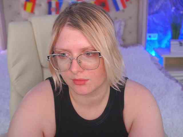KiraKolobok webcam