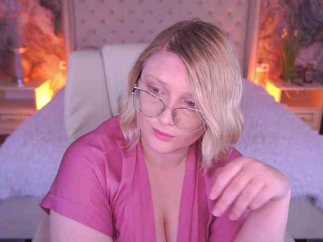 KiraKolobok webcam