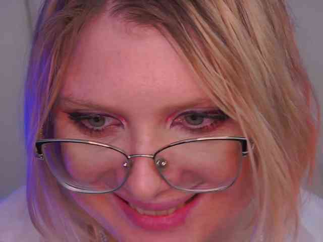 KiraKolobok webcam