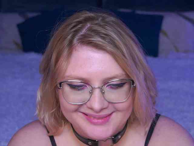 KiraKolobok webcam