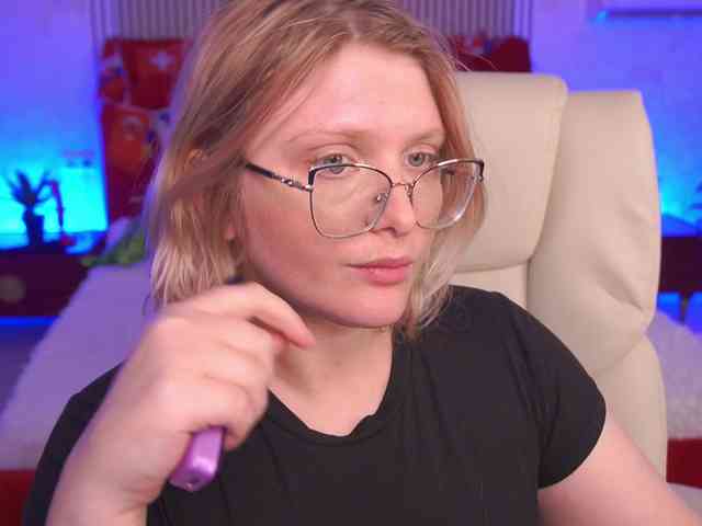 KiraKolobok webcam