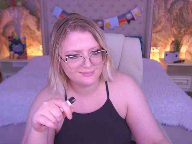 KiraKolobok webcam