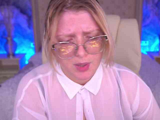 KiraKolobok webcam