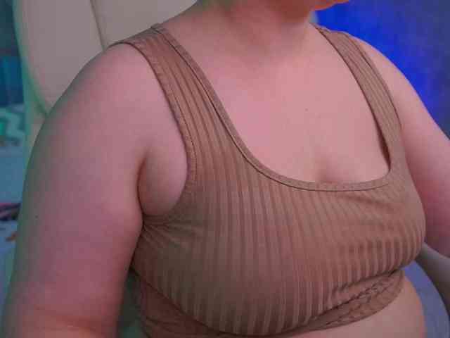 KiraKolobok webcam