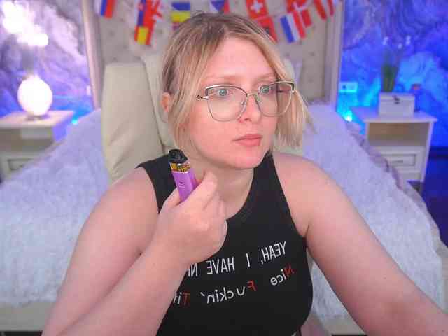 KiraKolobok webcam