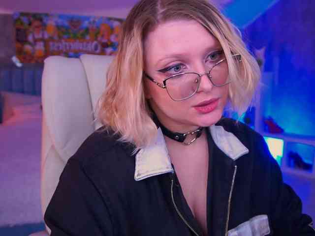 KiraKolobok webcam