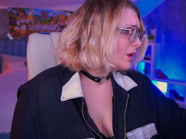 KiraKolobok webcam