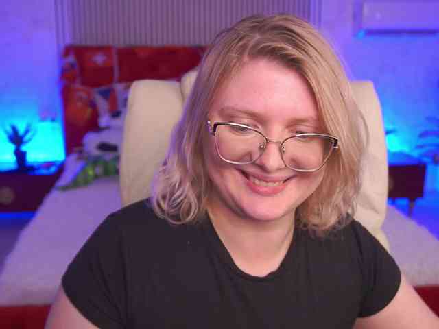 KiraKolobok webcam