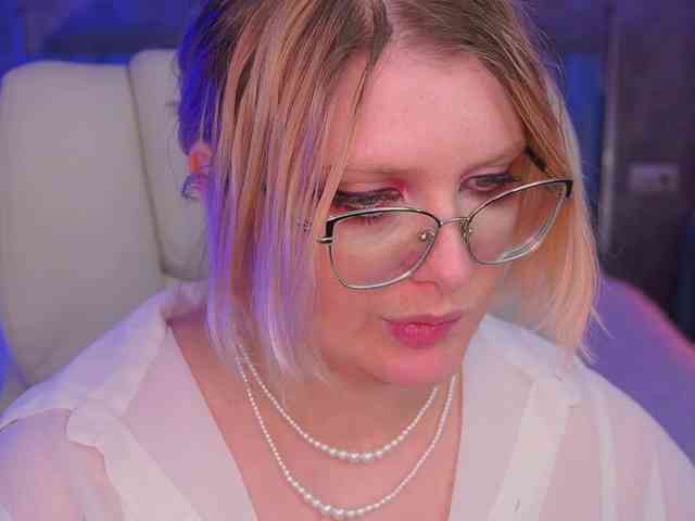 KiraKolobok webcam