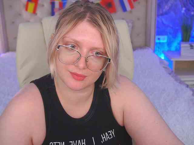 KiraKolobok webcam