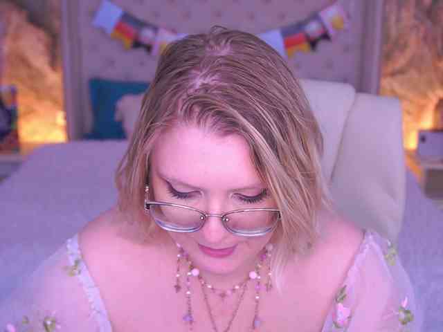 KiraKolobok webcam