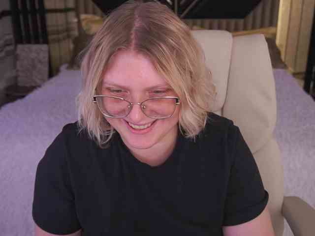 KiraKolobok webcam