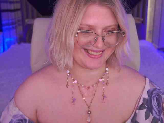 KiraKolobok webcam