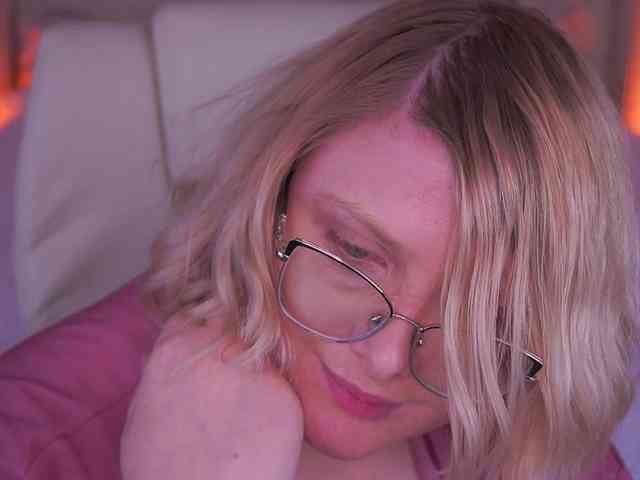 KiraKolobok webcam