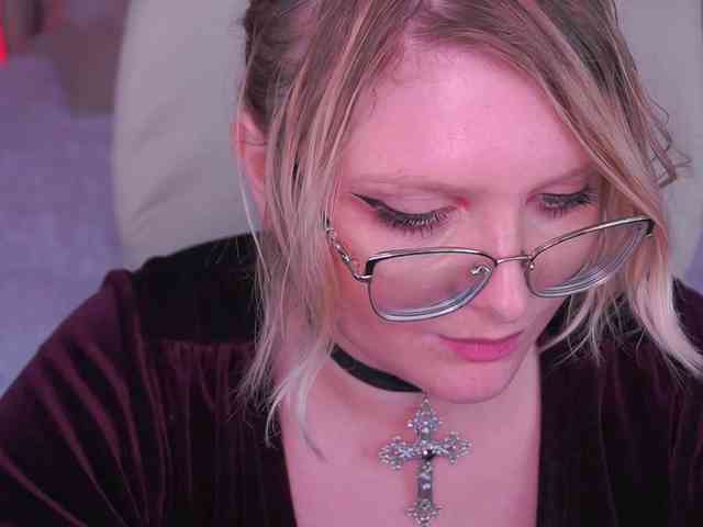 KiraKolobok webcam