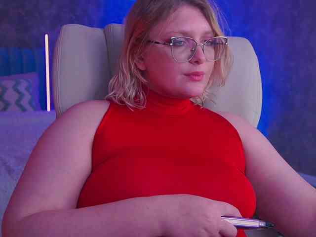 KiraKolobok webcam