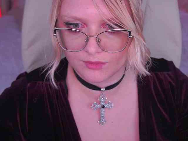 KiraKolobok webcam