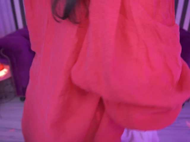 le modèle MashaTutuDudu est en webcam porno dans un show sur le site bongacams, il possède les tags suivants: White/Caucasian,Brunette,Shaved