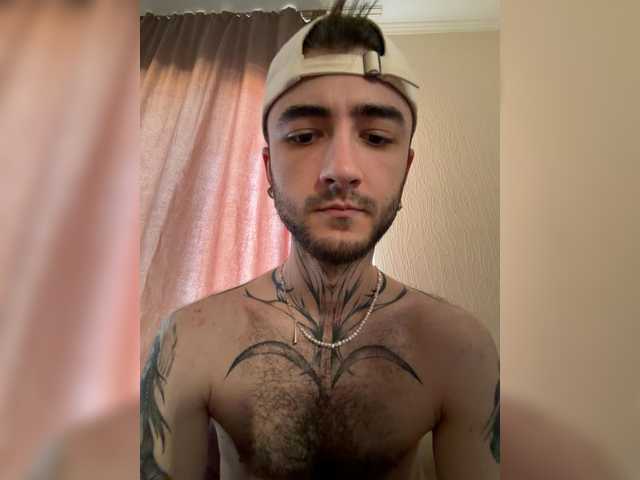 Rusik22c live cam