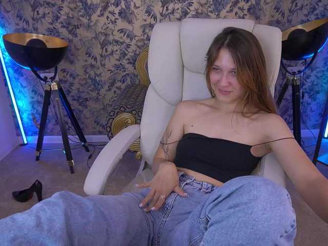 LinaDance live cam on BongaCams