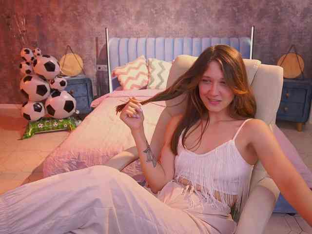 LinaDance webcam