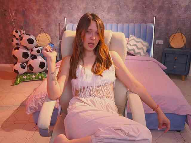 LinaDance webcam