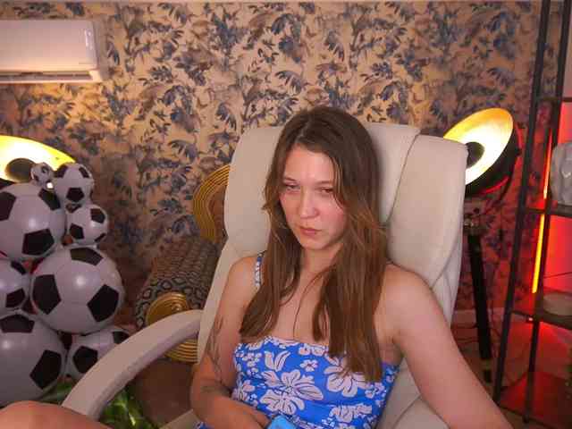 LinaDance webcam
