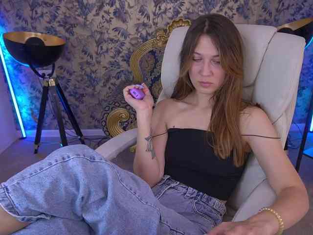 LinaDance webcam