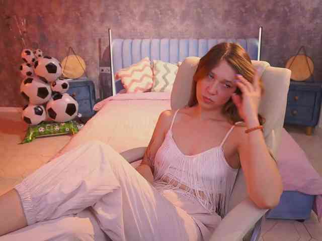 LinaDance webcam