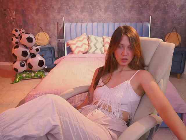 LinaDance webcam