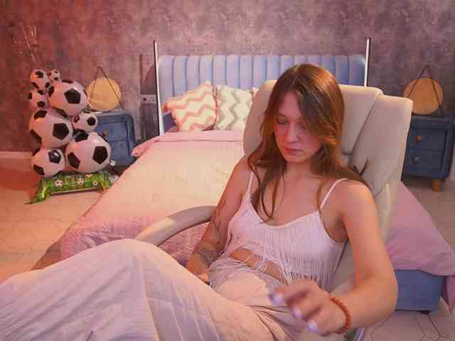 LinaDance webcam