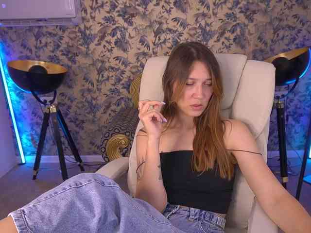 LinaDance webcam
