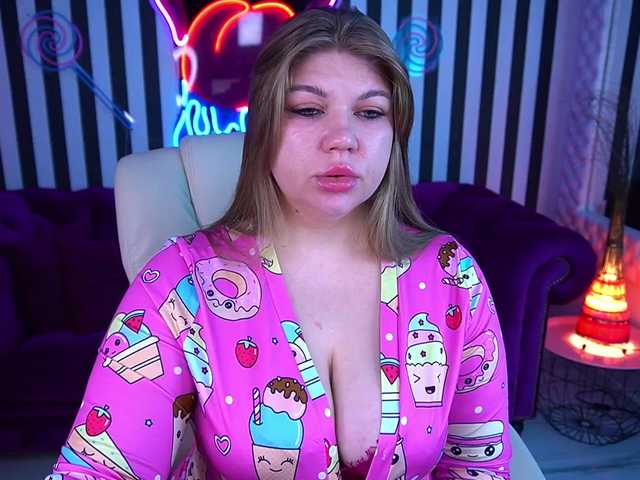 LyalyaPiska live cam on BongaCams